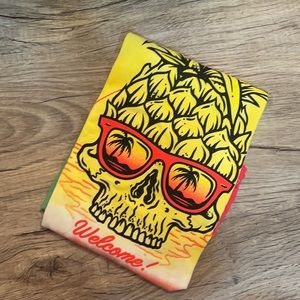 Rock Heart Tie Dye Beach Tropical Pineapple Tee M NWOT